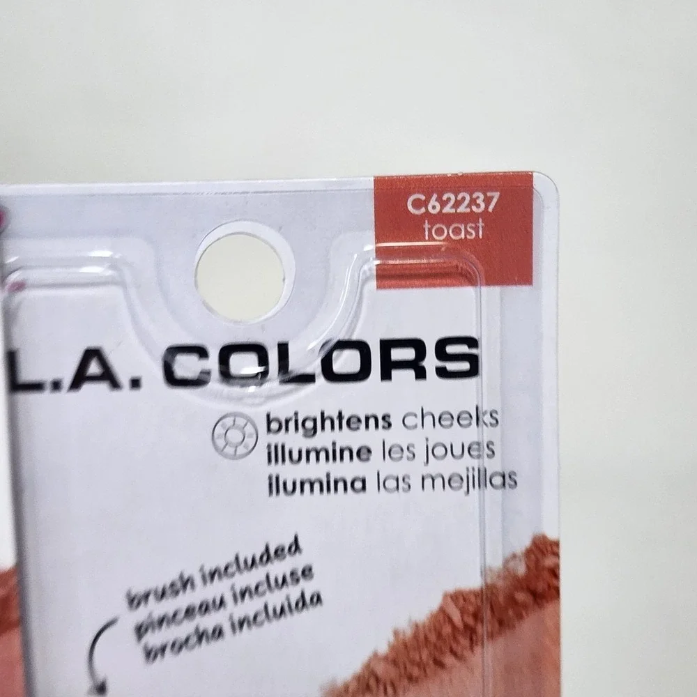 L.A. COLORS Powder Blush - Toast C62237 ~ 0.13 oz ~ Lot of 2 ~ New